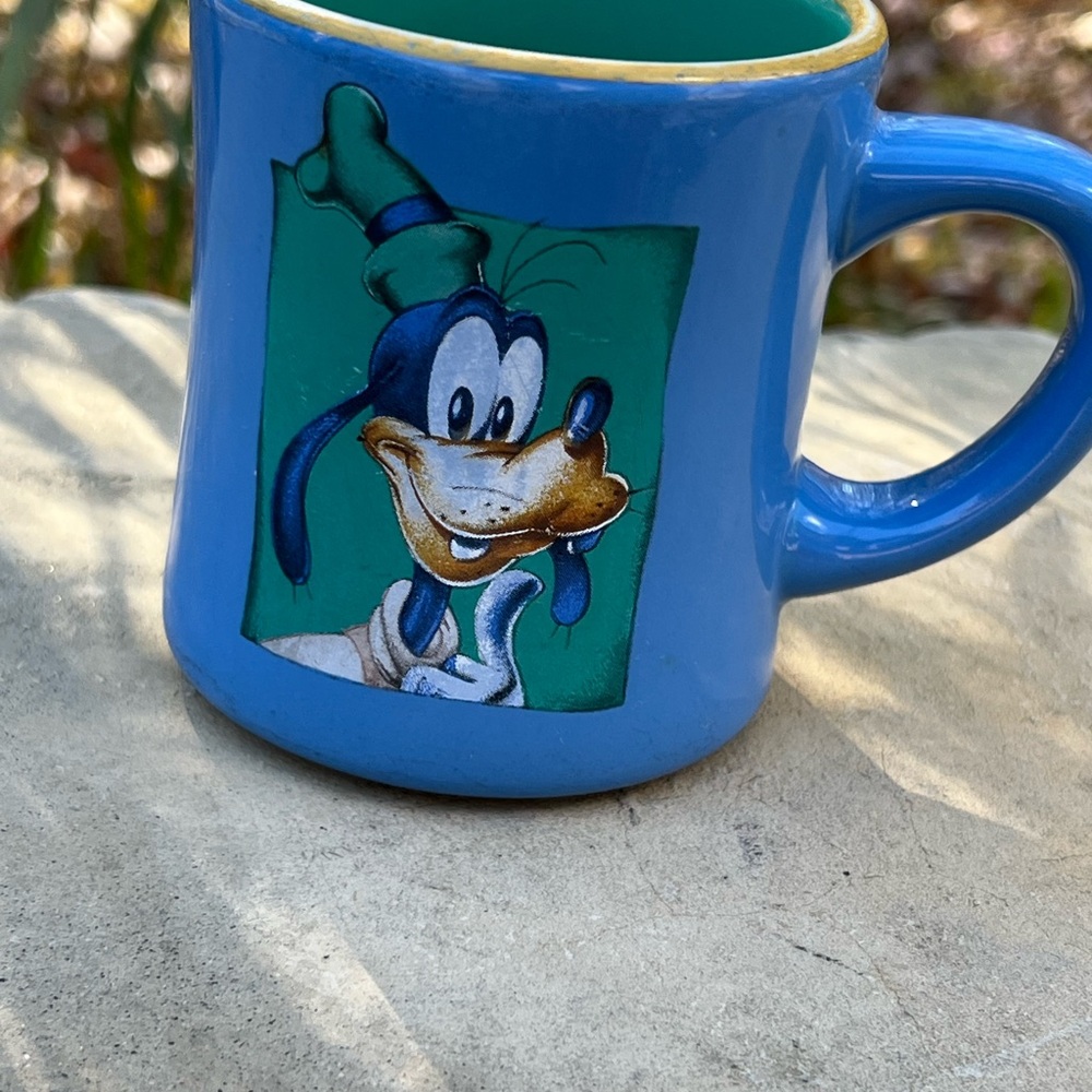 Walt Disney World Exclusive Blue and Green Goofy Mug